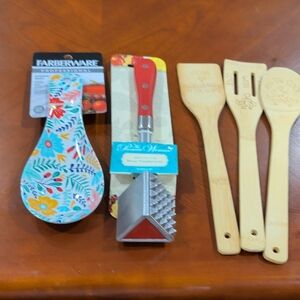 Farberware White Spoon Rest. Pioneer Woman meat tenderizer and 3 pc Bamboo acc